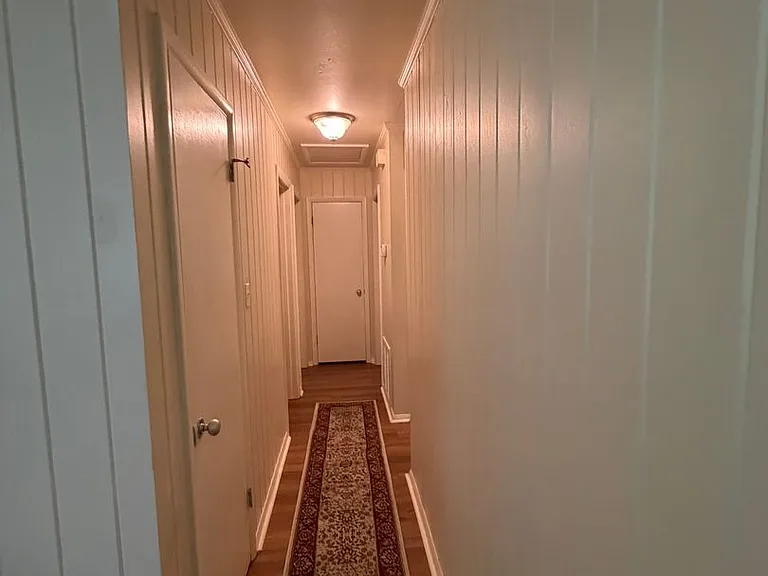 1924 S Meridian St — Photo 13