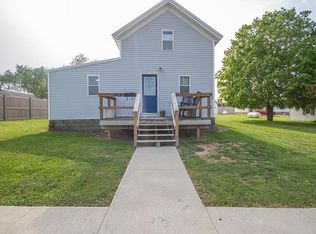 303 Summit St, Onslow, IA 52321
