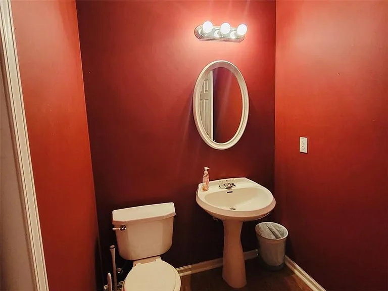 6904 Silver Bend Pl — Photo 24