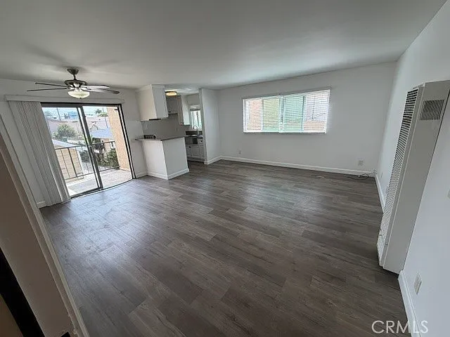 3135 E 4th St — Photo 3