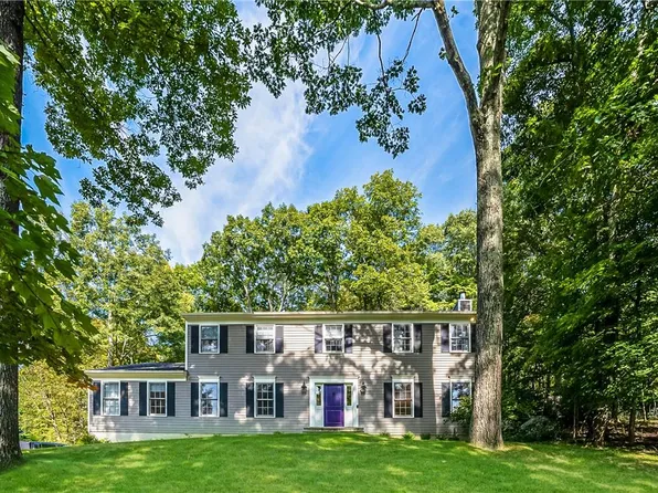 30 Hilltop Road, Waccabuc, NY 10597