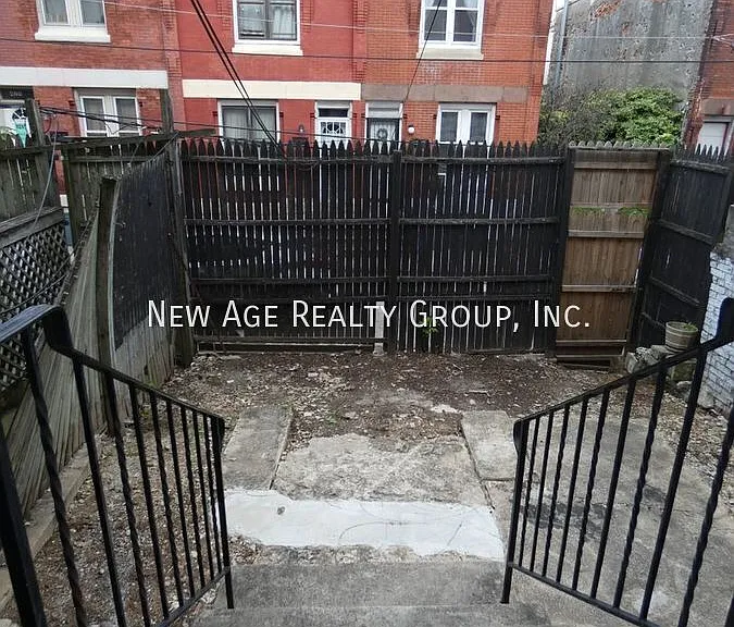 421 N 32nd St #A — Photo 11