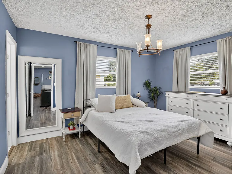 2270 Island Dr — Photo 13