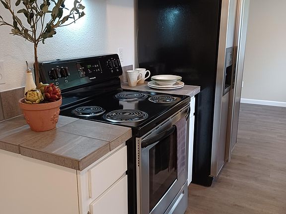 5th image of 501 21st St SE #G
