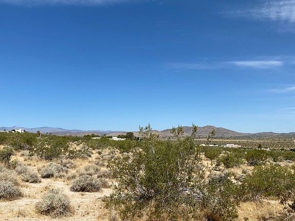 3rd image of 6800 Mojave Ranch Rd