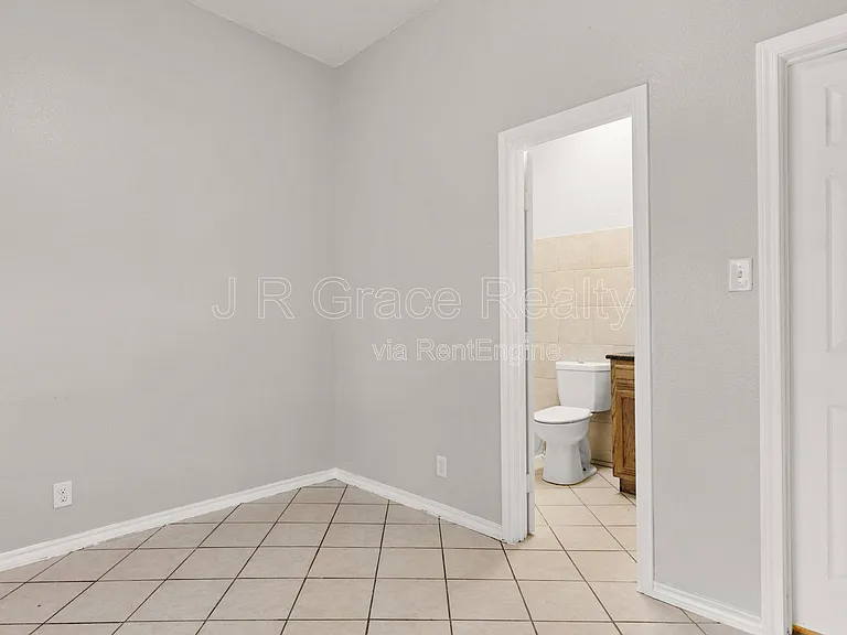 2805 Bellmead Dr — Photo 3