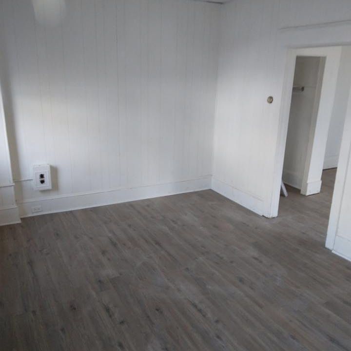 2nd image of 224-226 Cumberland St #224-A
