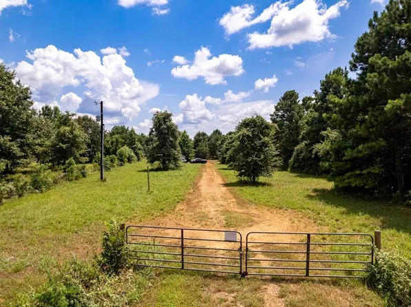 8525 E Fm 321, Palestine, TX 75803
