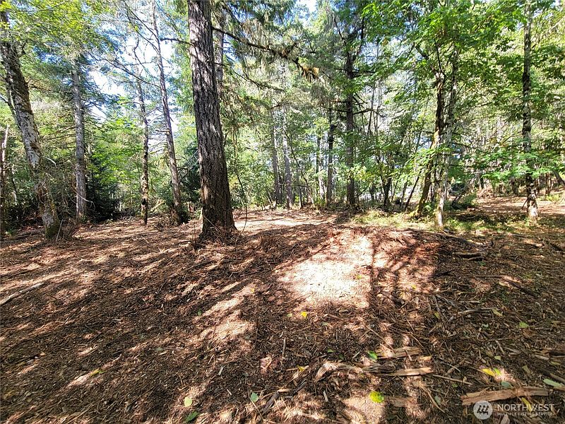 3rd image of 900 E Wilson Way