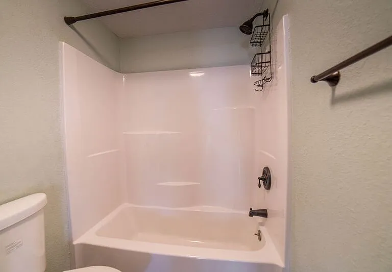 518 Railroad St — Photo 22