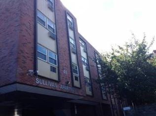 45 Wheeler Ave APT 2E, Bridgeport, CT 06606