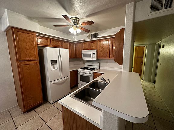 3rd image of 3058 Tarpon Dr Unit 104