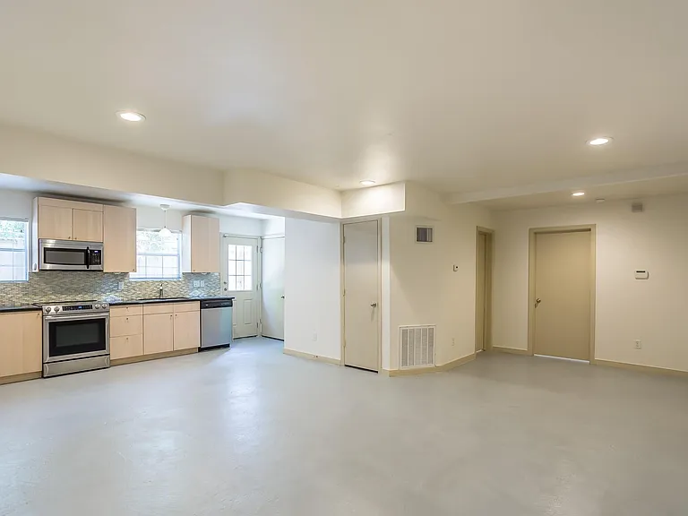 1420 W Alabama St #A — Photo 10