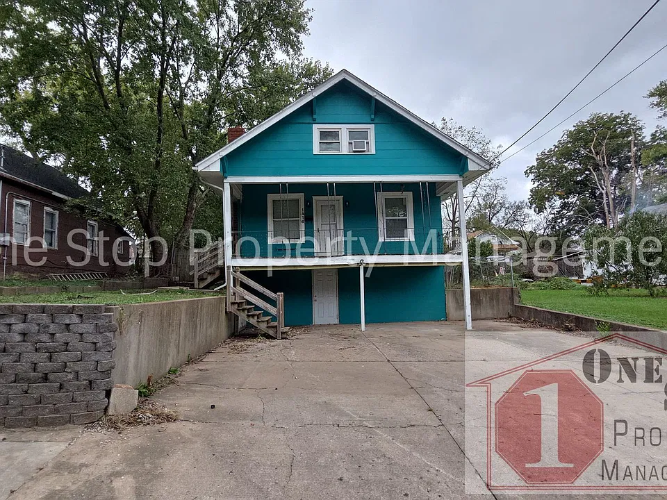 1416 S Northern Blvd
