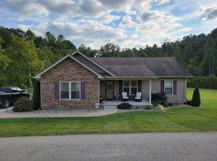 101 Jarrells Rd, Olive Hill, KY 41164