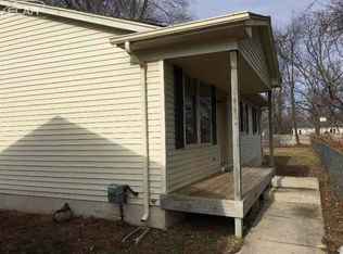 9370 Mandon Rd, White Lake, MI 48386