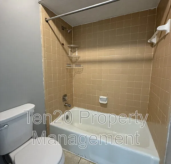 6200 Olde Towne Dr #A — Photo 17
