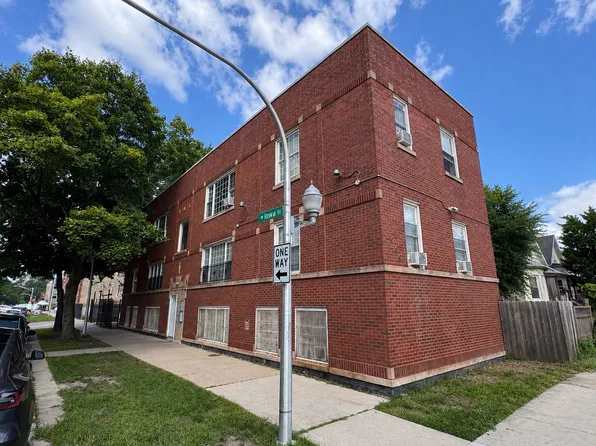 3734 W Iowa St, Chicago, IL 60651