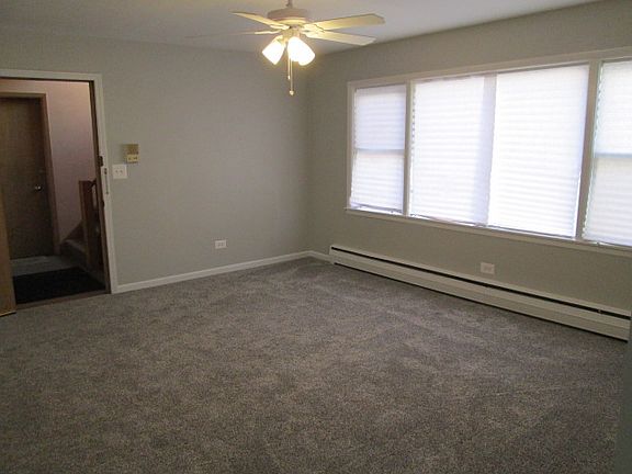 3rd image of 5742 W Lawrence Ave APT Gs