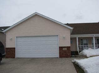 3213 11th Ave S, Moorhead, MN 56560