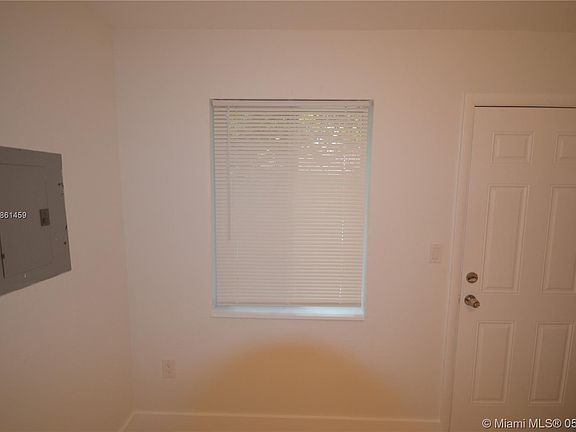 5th image of 548 NE 66th St Unit 548