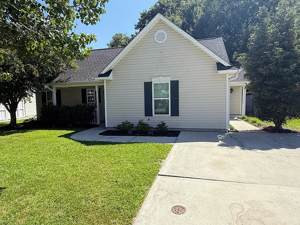 607 Bay Blossom Dr