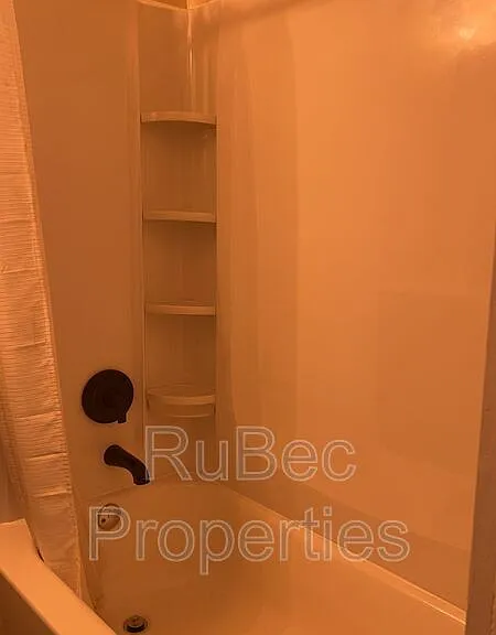 201 E 3rd Ave #3 — Photo 13