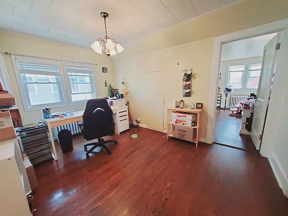 3rd image of 219 Courtland Ave #2