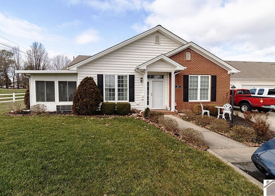 1st image of 2496 Lakewood Dr