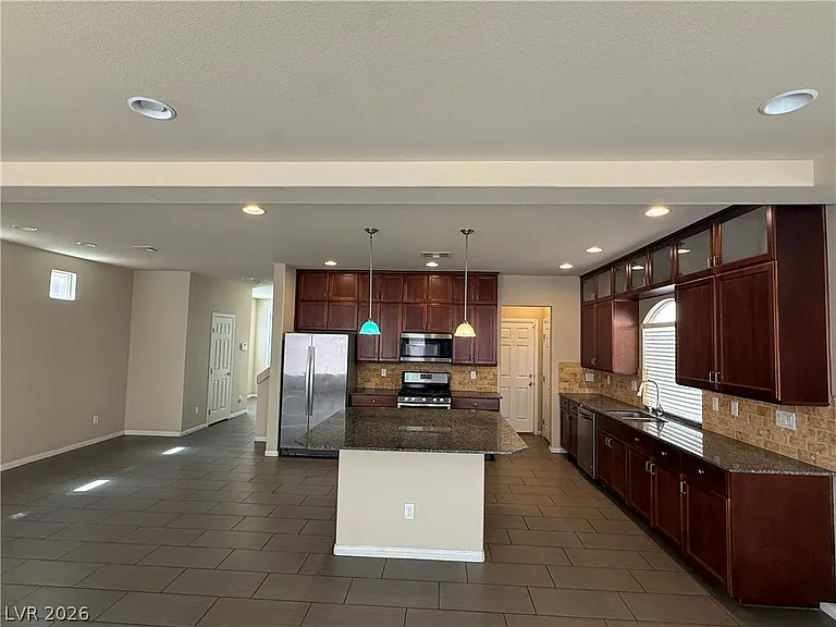 6083 Crown Palms Ave — Photo 7