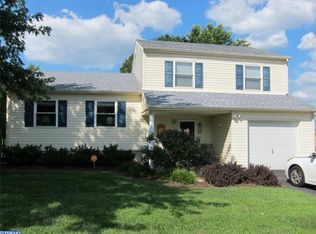 38 Yorktown Rd, New Castle, DE 19720