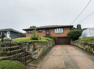 655 Florence St, Dubuque, IA 52003