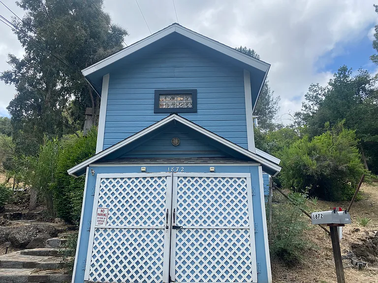 1872 Seminole Dr #2 — Photo 10