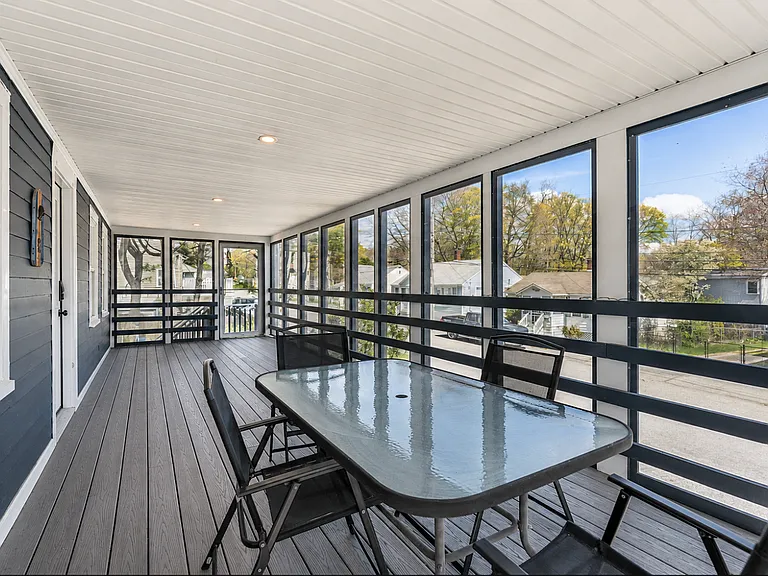 Front screen porch