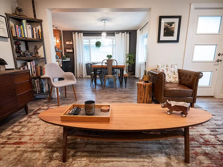 64 W Van Buren Ave — Photo 8