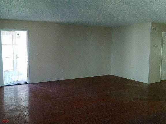 3rd image of 1110 Deseret Ave APT D