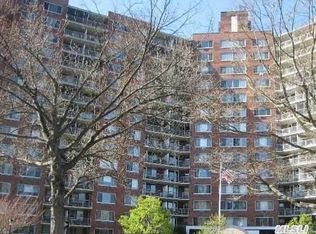 22055 46th Ave APT 7U, Bayside, NY 11361