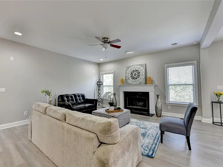 4805 Shelbourne Dr — Photo 18