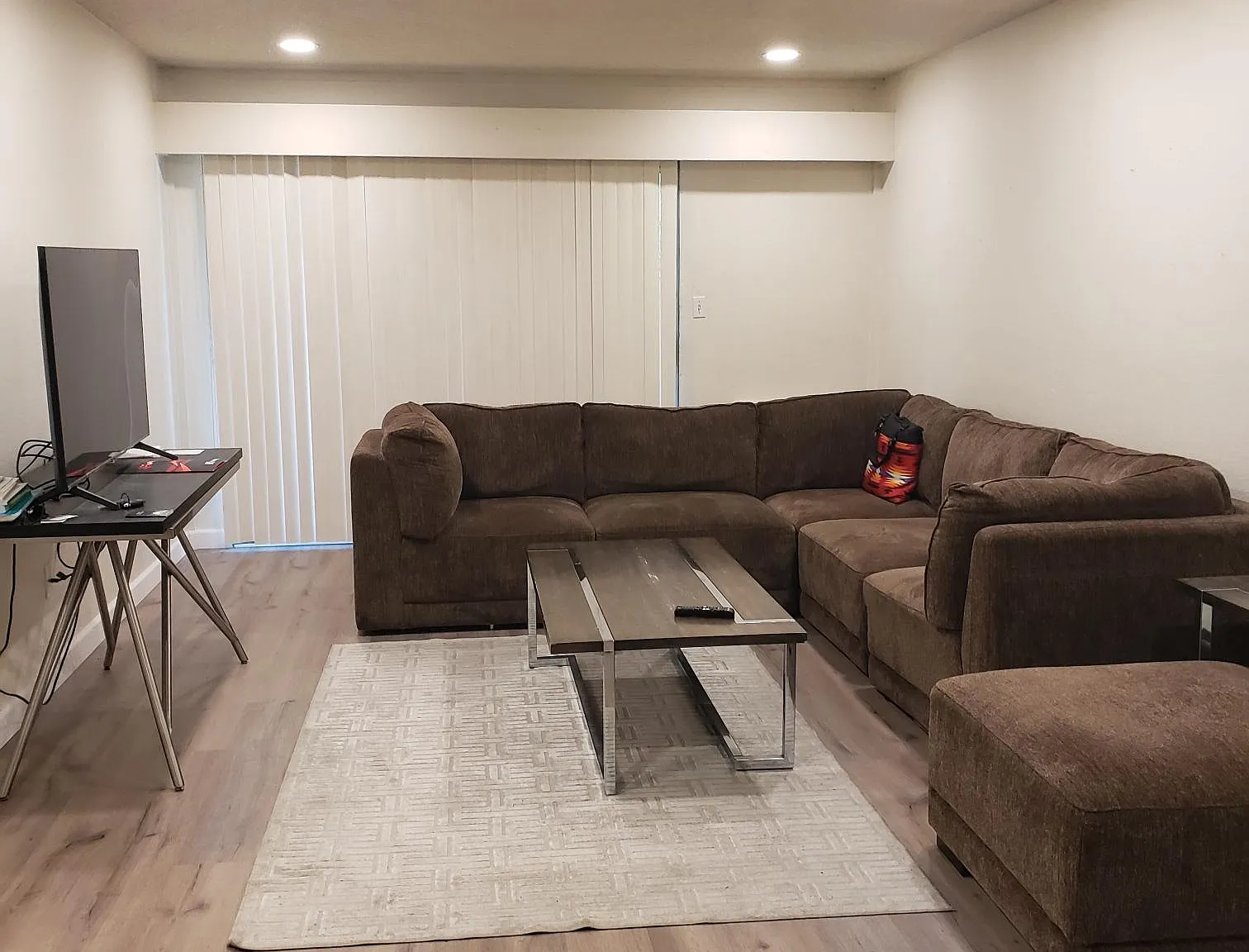 1 bed, 780 sqft, $2,350 — Photo 2