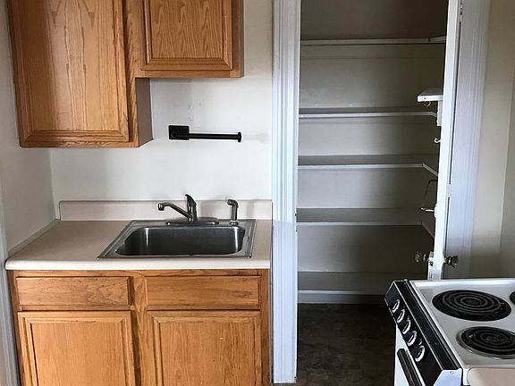 5th image of 762 Madison Ave #2B