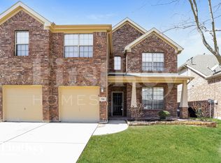 719 Hickory Ln, Fate, TX 75087