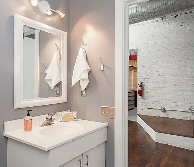 429 N 13th St #6D — Photo 11