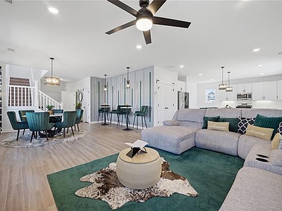 3rd image of 1910 Briton Ln