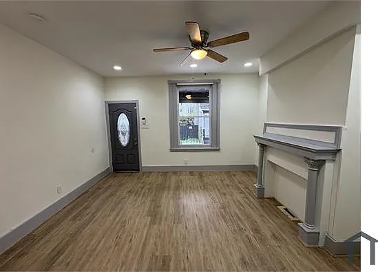 2728 N Newkirk St — Photo 9