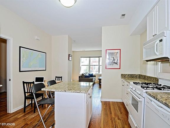 4th image of 1742 W Julian 1- Chicago Il #60622