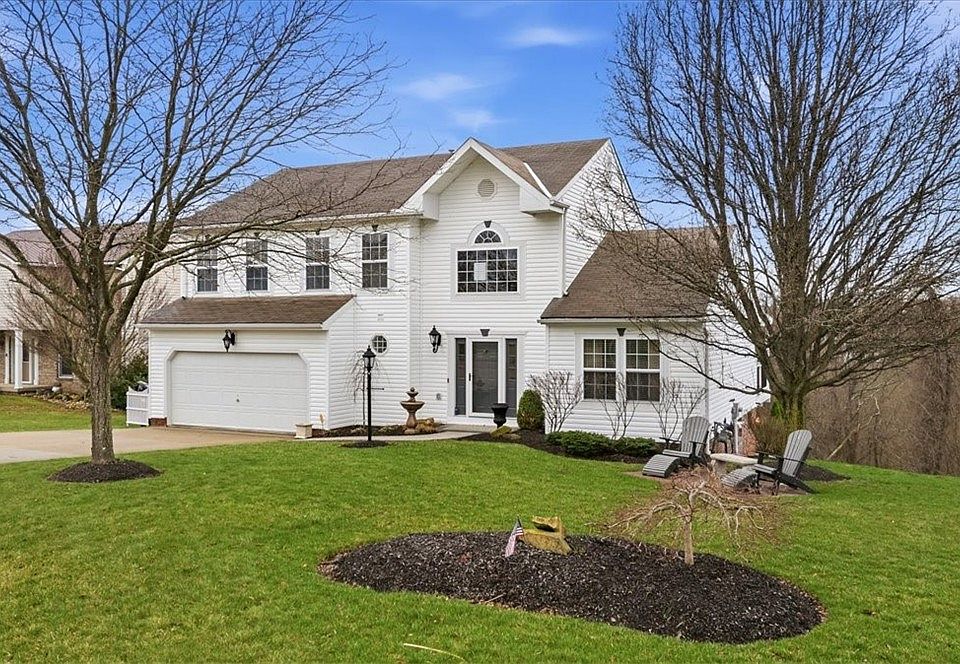 1st image of 140 Cedar Ridge Dr