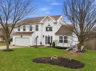 140 Cedar Ridge Dr, Monaca, PA 15061