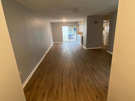 2nd image of 4417 Woodland Dr