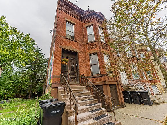 2nd image of 3334 6th Avenue