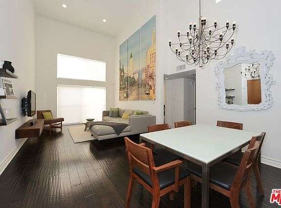 5th image of 1353 N Fuller Ave #Penthouse 2